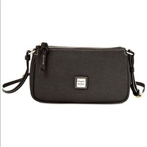 DEAL!!!❣️DOONEY & BOURKE LEXI CROSSBODY BAG